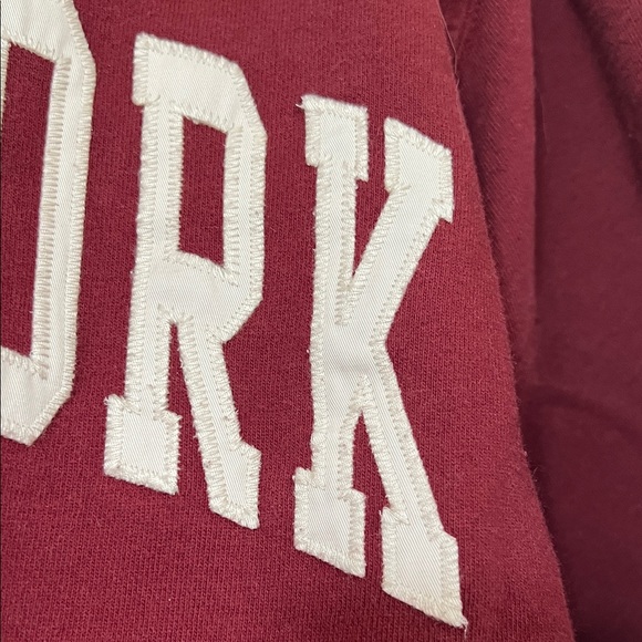 Brandy Melville Maroon Half-Zip Hoodie with New York Print - Picture 4 of 6